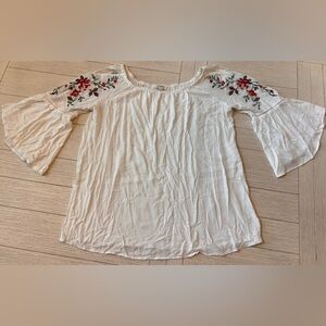 Umgee size L blouse w/ beautiful embroidered bell sleeves and lace inlays.